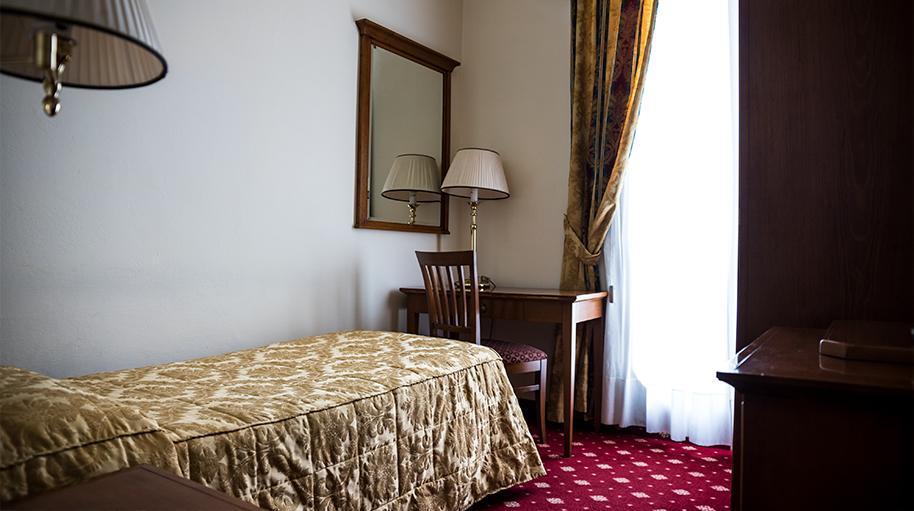 Albergo Ristorante Da Domenico 蒙特圣萨维诺 外观 照片